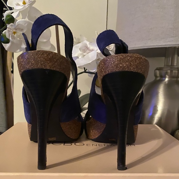 BCBG GREER HEELS - Picture 4 of 7